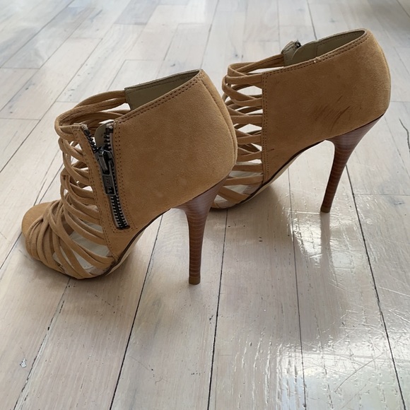Aldo Strappy Heels - Picture 4 of 6